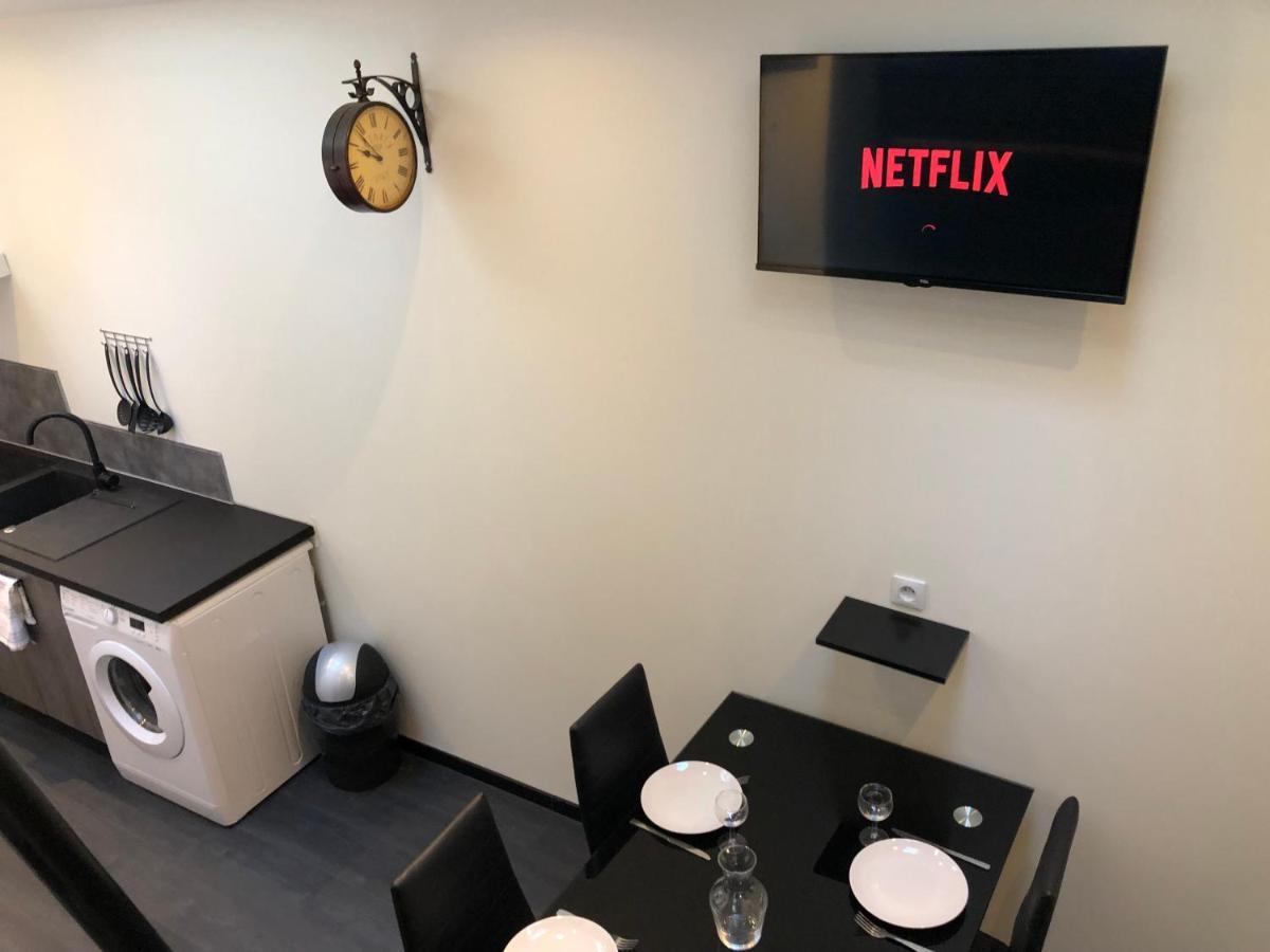Au P'Tit Loft - Wifi Fibre - Orange Tv - Hyper Centre - Gare Appartement Troyes Buitenkant foto